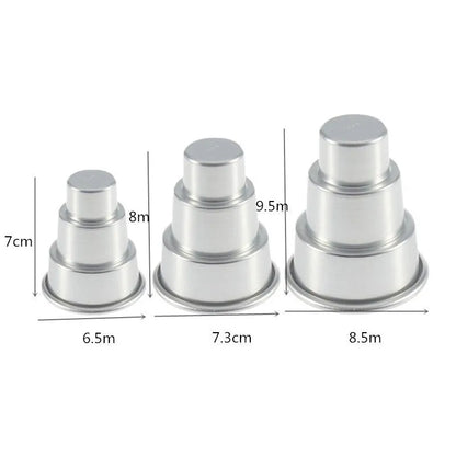 Silver aluminium alloy cake mould set with three graduated sizes for baking