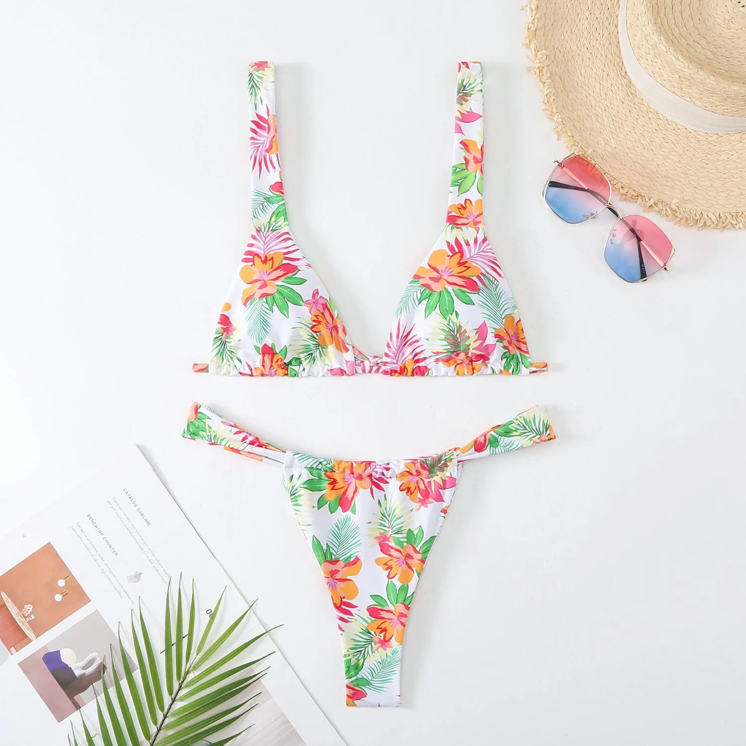 Women's floral printed bikini swimsuit in polyester fabric with bra and panties set