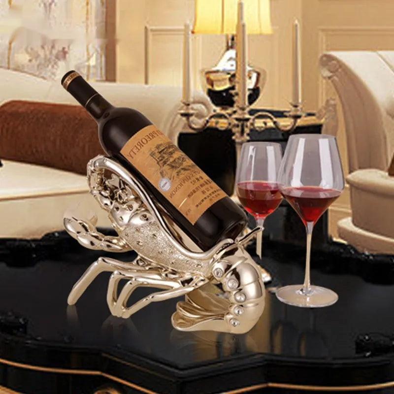 European-style lobster wine rack ornament in rose gold finish, measuring 15cm tall