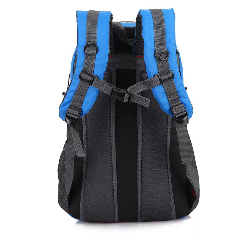 Adjustable outdoor mountaineering backpack in various colors with waterproof nylon material