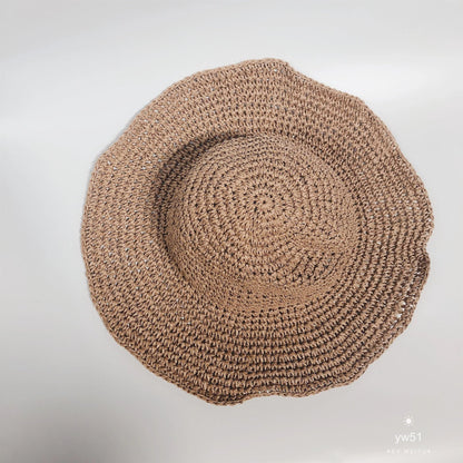 Foldable straw sun hat for women with wide brim for UV protection