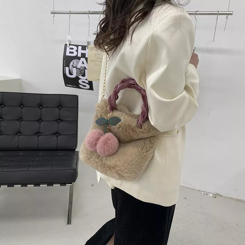 Large capacity plush travel bucket bag in soft material for winter