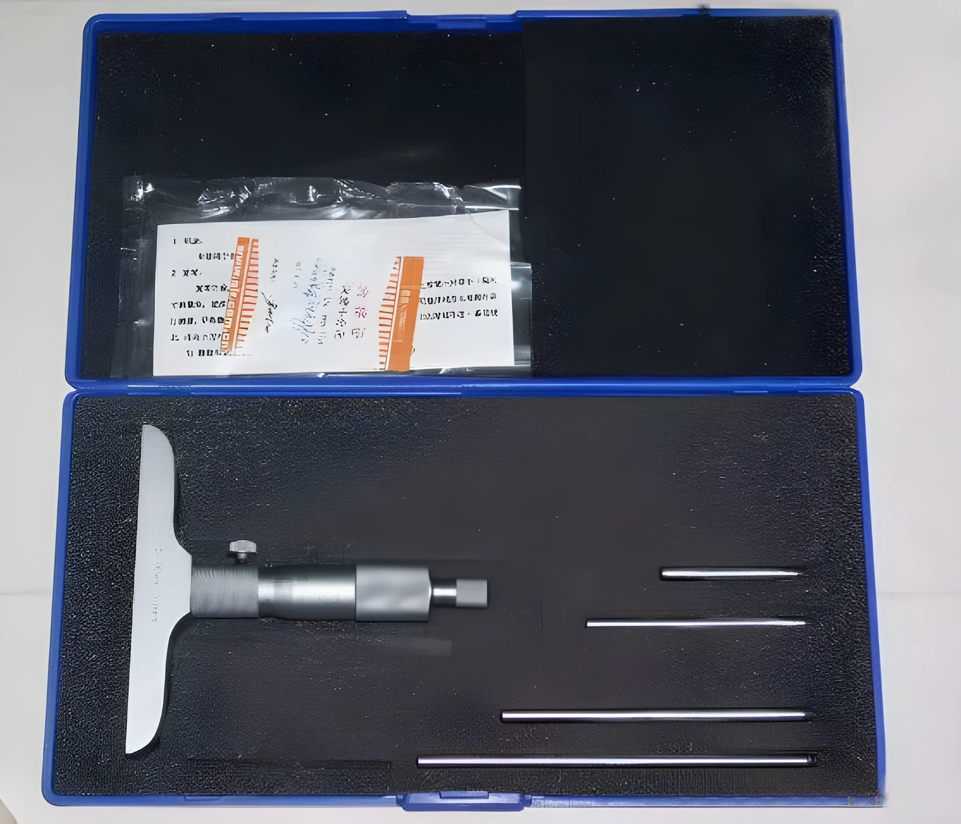 Depth micrometer measuring tool with 0-100 mm range and 0.01 micrometre resolution