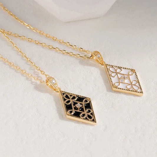 Luxury Retro Geometric Necklace in 925 silver with a captivating geometric design