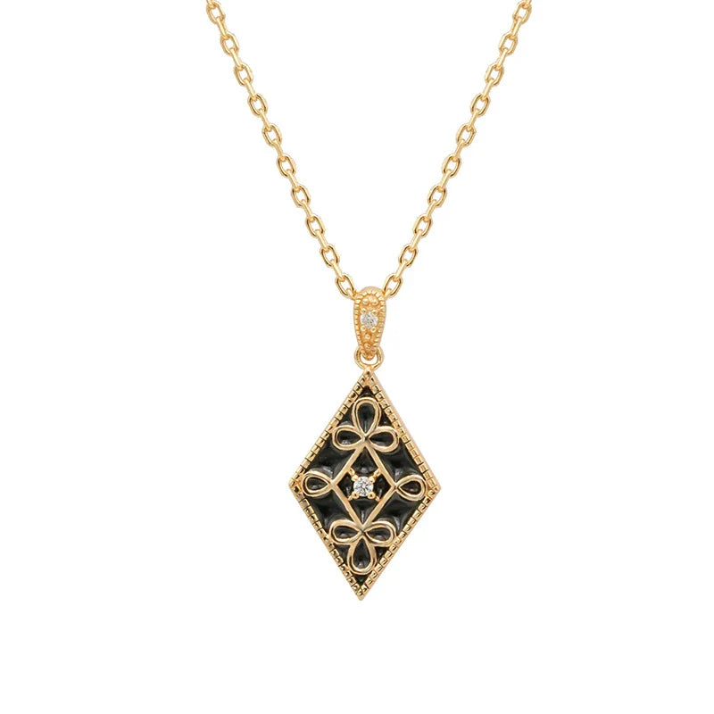 Luxury Retro Geometric Necklace in 925 silver with a captivating geometric design