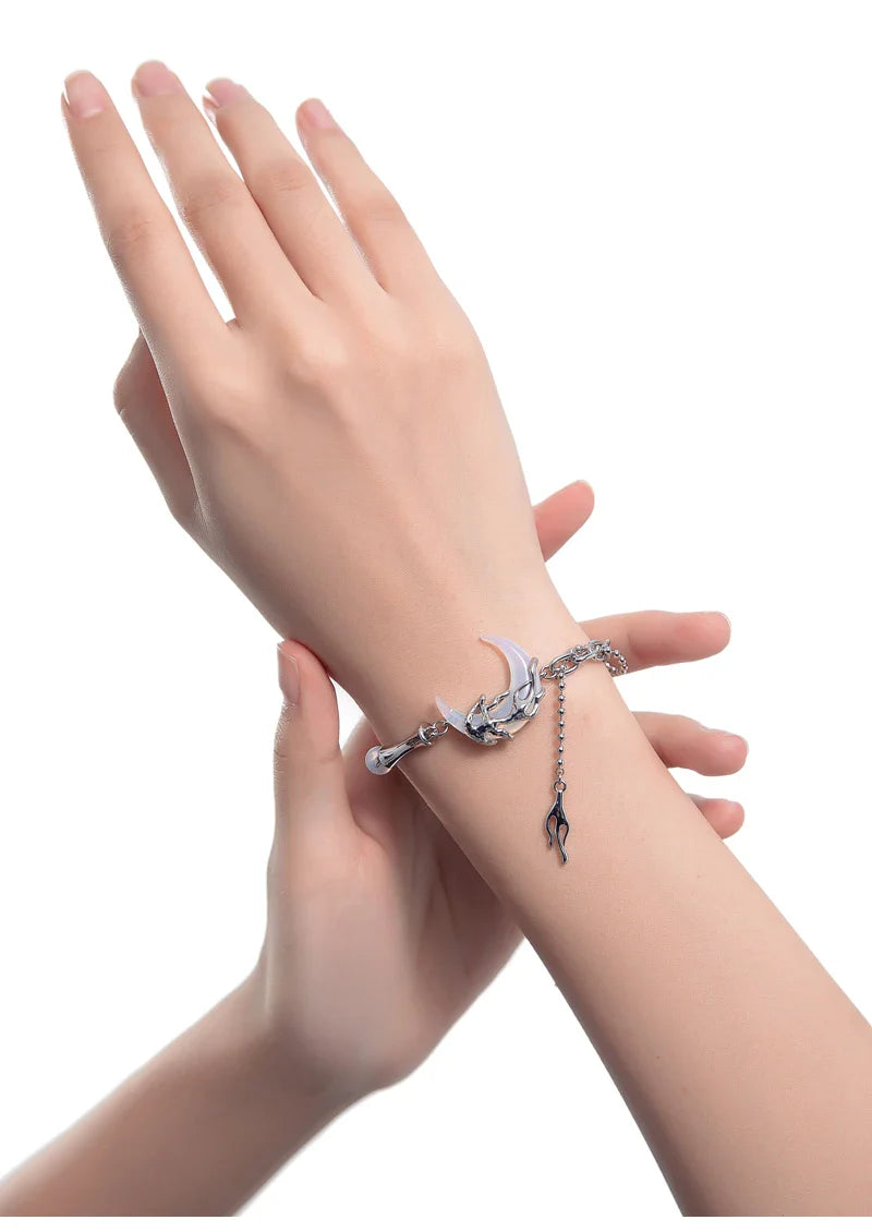 Adjustable sweet style commuter bracelet with celestial-inspired design in alloy, silver, and gold plating