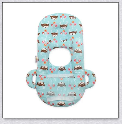 A soft, supportive pillow designed for hands-free baby feeding, featuring a secure bottle holder and premium, BPA-free materials.
