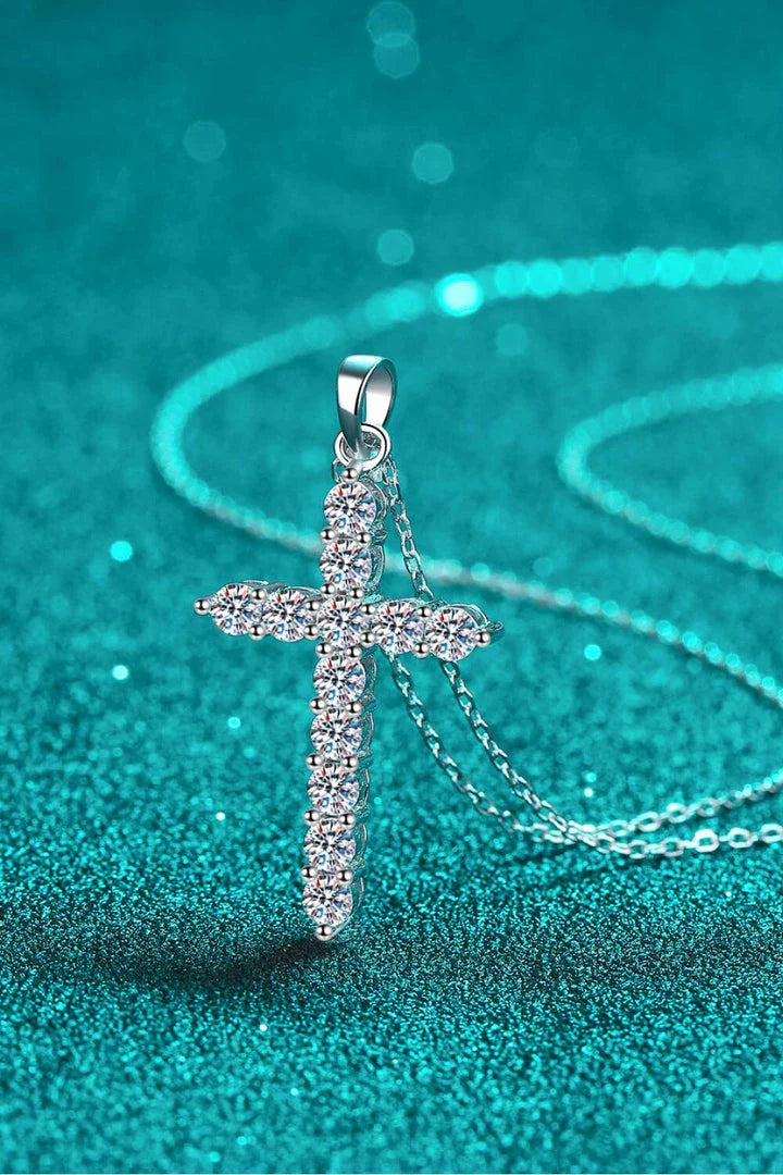 925 Sterling Silver Cross Moissanite Necklace - Minimalist and Modern Design with Sparkling Moissanite Embellishments