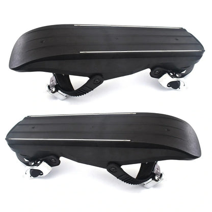 Mini short ski skates for snowboarding in black, featuring adjustable fixers and a 10 cm turning radius.