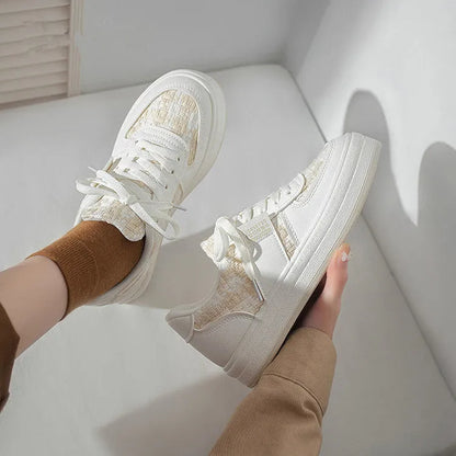 Beige plaid platform leisure sports shoes with lace-up front and rubber sole