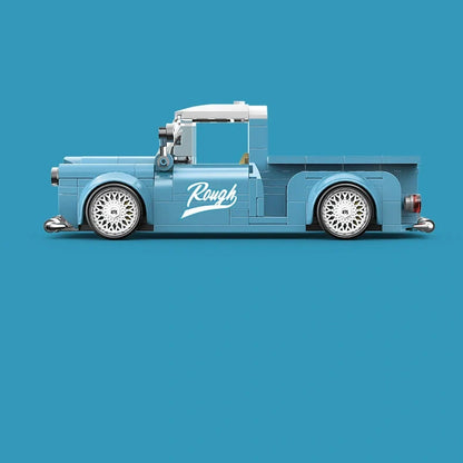 Pipo PB8840 building blocks retro pickup truck model with 8840 pieces and working features