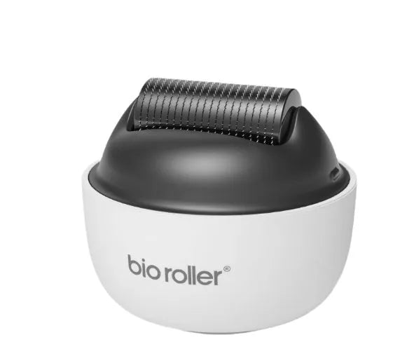 White men's portable microneedle beard roller with 0.25mm to 2.0mm specifications, 20cm x 15cm x 13cm