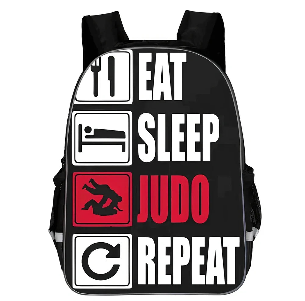 Boys and girls shoulder lightening diagonal backpack in polyester, 40x29x17cm size with adjustable strap for 20L school essentials