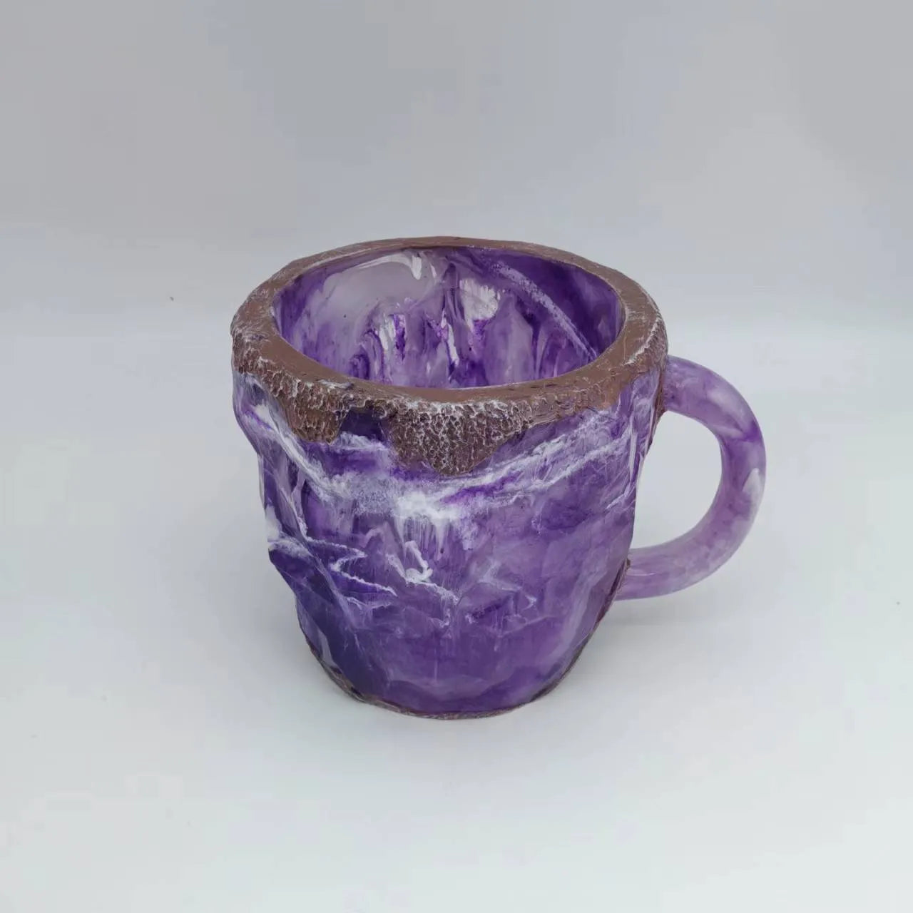 400ml resin mineral crystal coffee mug with handle in assorted colours including purple, blue, and pink.