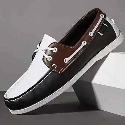 Men's solid colour casual shoes with a round toe and flat heel in British style.