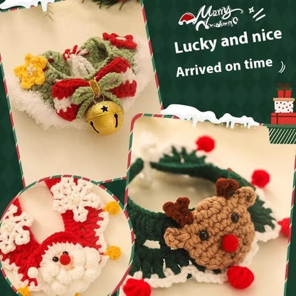 Christmas pet scarf for dog or cat in wool material with festive cartoon pattern