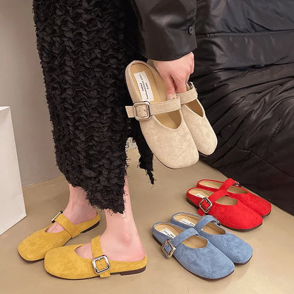Women's flat square toe slipper in apricot colour with a rubber sole and PU upper.