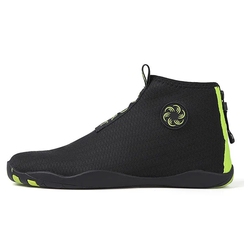 Casual mid-top beach shoes in black and fluorescent green with a mesh upper and rubber sole.