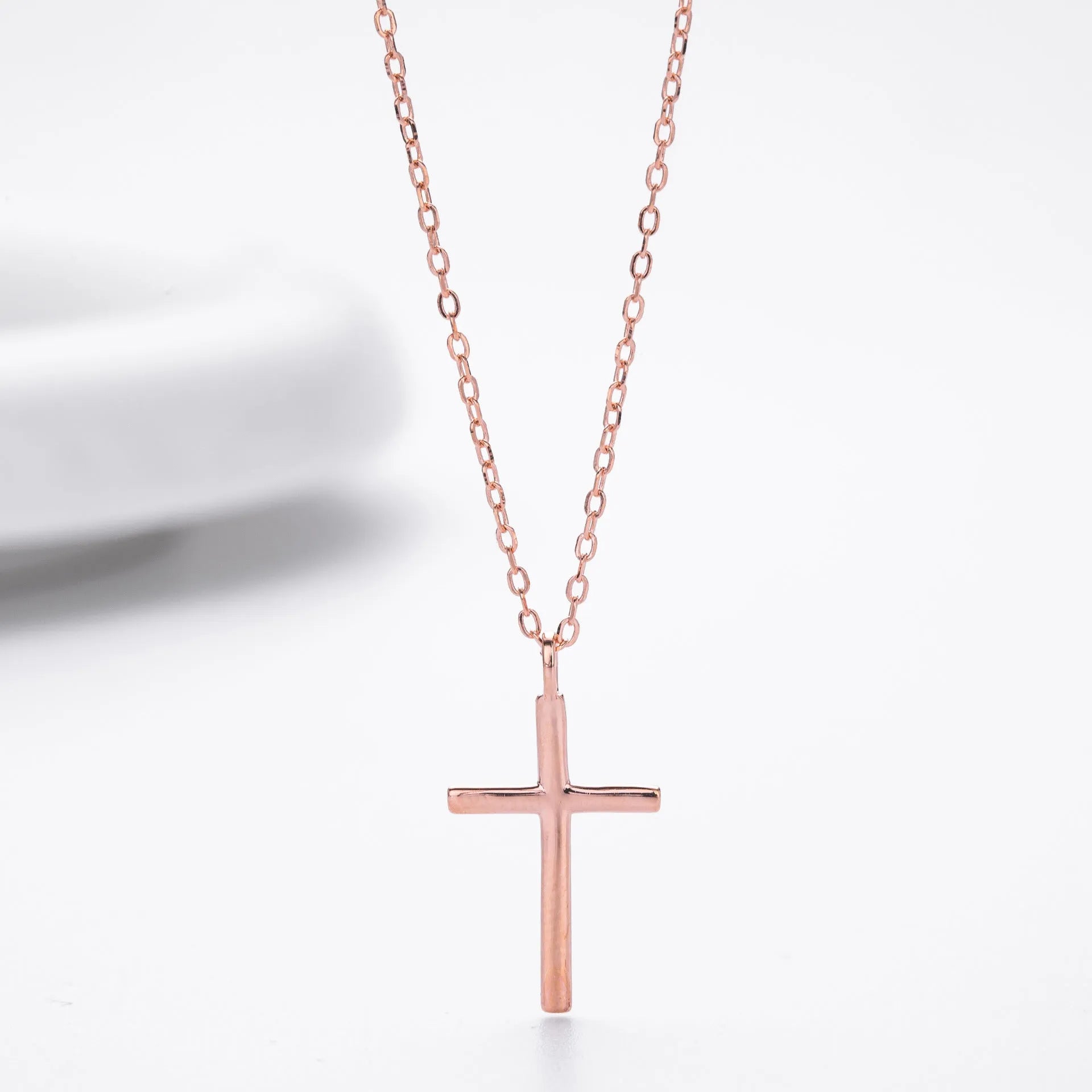 S925 sterling silver necklace with cross pendant on adjustable 41-50cm chain in gold plating