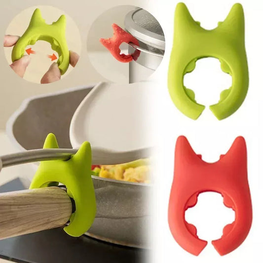 Multifunctional silicone spatula holder with anti-overflow design for kitchen utensils