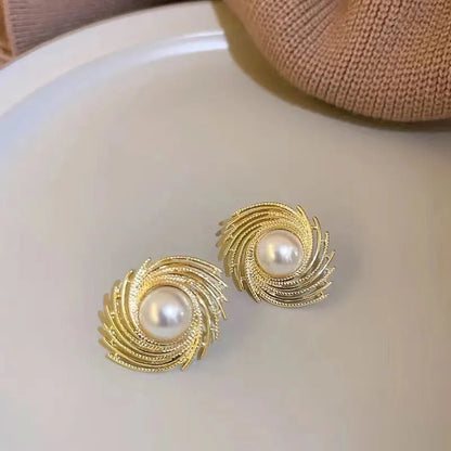 Women's flower-shaped earrings with irregular high-grade pearl accents and electroplated alloy construction