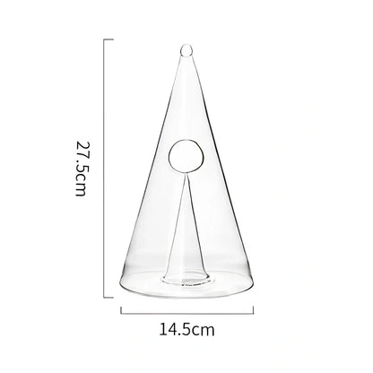 Korean-style clear glass waterfall decanter with 501-600ml capacity showing pouring stream
