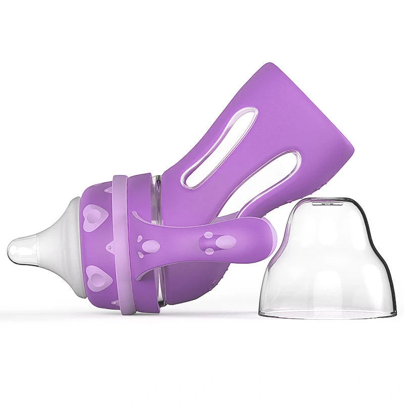 Glass baby bottle with temperature-sensitive silicone sleeve and USB milk warmer for safe, natural feeding