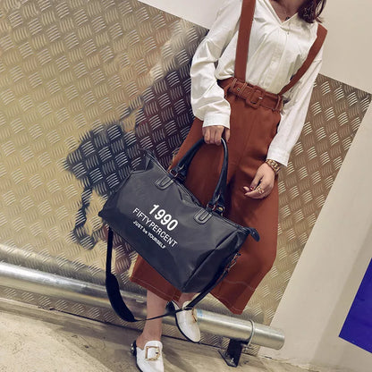 Large-capacity fitness sports bag with adjustable shoulder strap in various colors