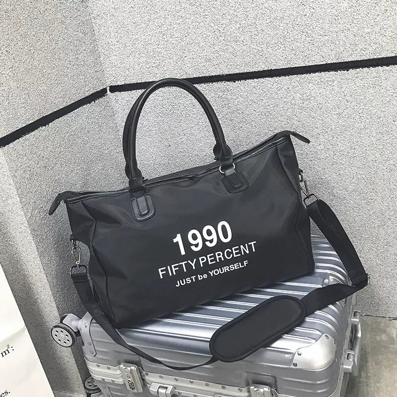 Large-capacity fitness sports bag with adjustable shoulder strap in various colors