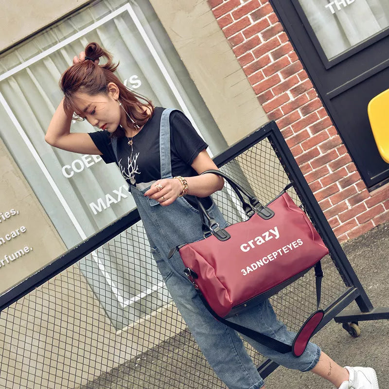 Large-capacity fitness sports bag with adjustable shoulder strap in various colors