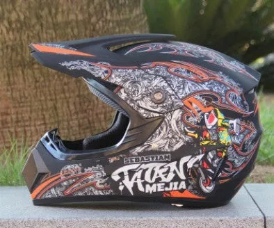 Four seasons mountain bike cross-country motorcycle helmet with high-density foam lining