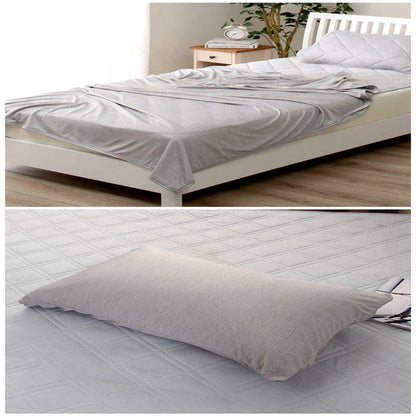 Cooling Comfort Blanket with Japanese Q-Max 0.4 cooling fibers for a refreshing sleep
