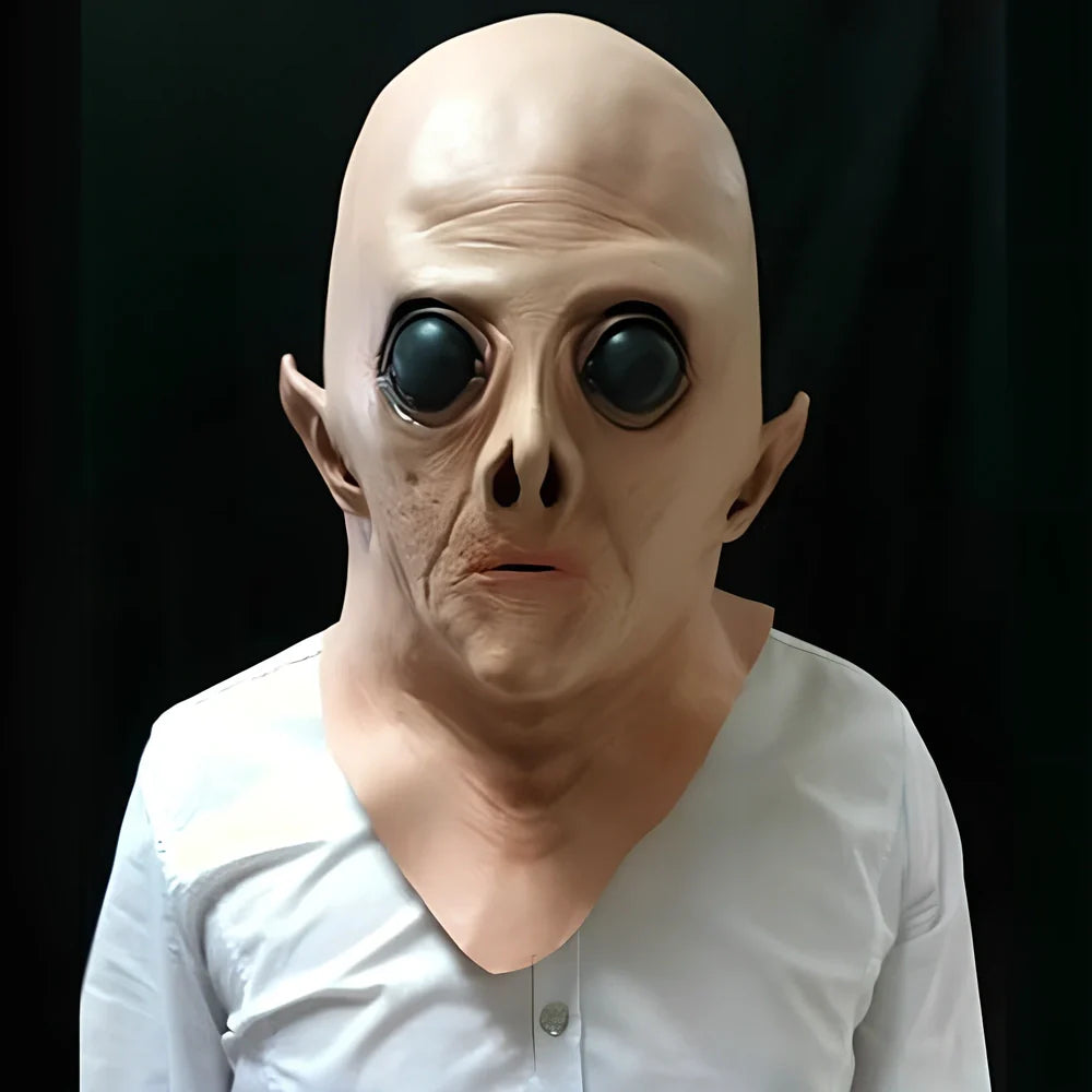 UFO alien Halloween mask with adjustable 26-42cm sizing and vinyl construction