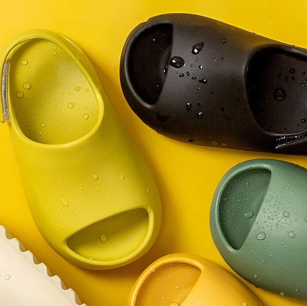 Children's summer non-slip sandals with Velcro closure in dark green and black