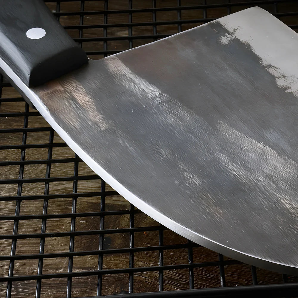 Hand-forged chopping knife with 17cm stainless steel blade and wooden handle