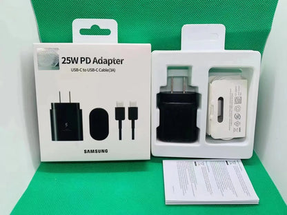 25W PD USB-C fast charger plug for Samsung Note10 S20 S21 S22 in black or white with UK EU US plug options