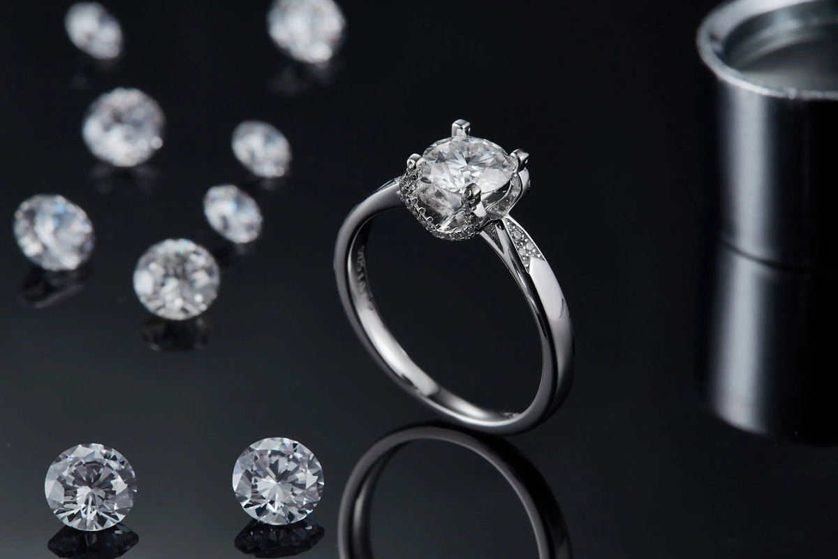 Star Guardian 1-carat moissanite wedding ring set in S925 silver with platinum plating, sizes 5-9, gift box and GRA certificate