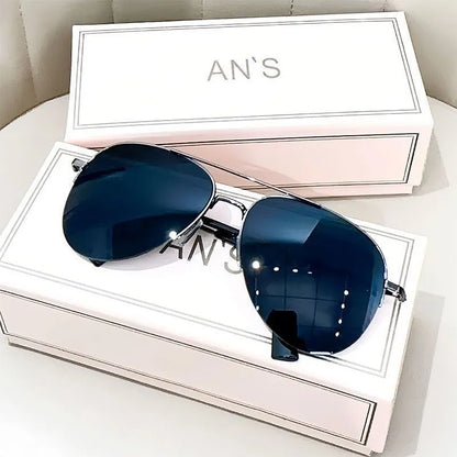 Big face aviator sunglasses with metal frame and UV-protective resin lenses in multiple colour options