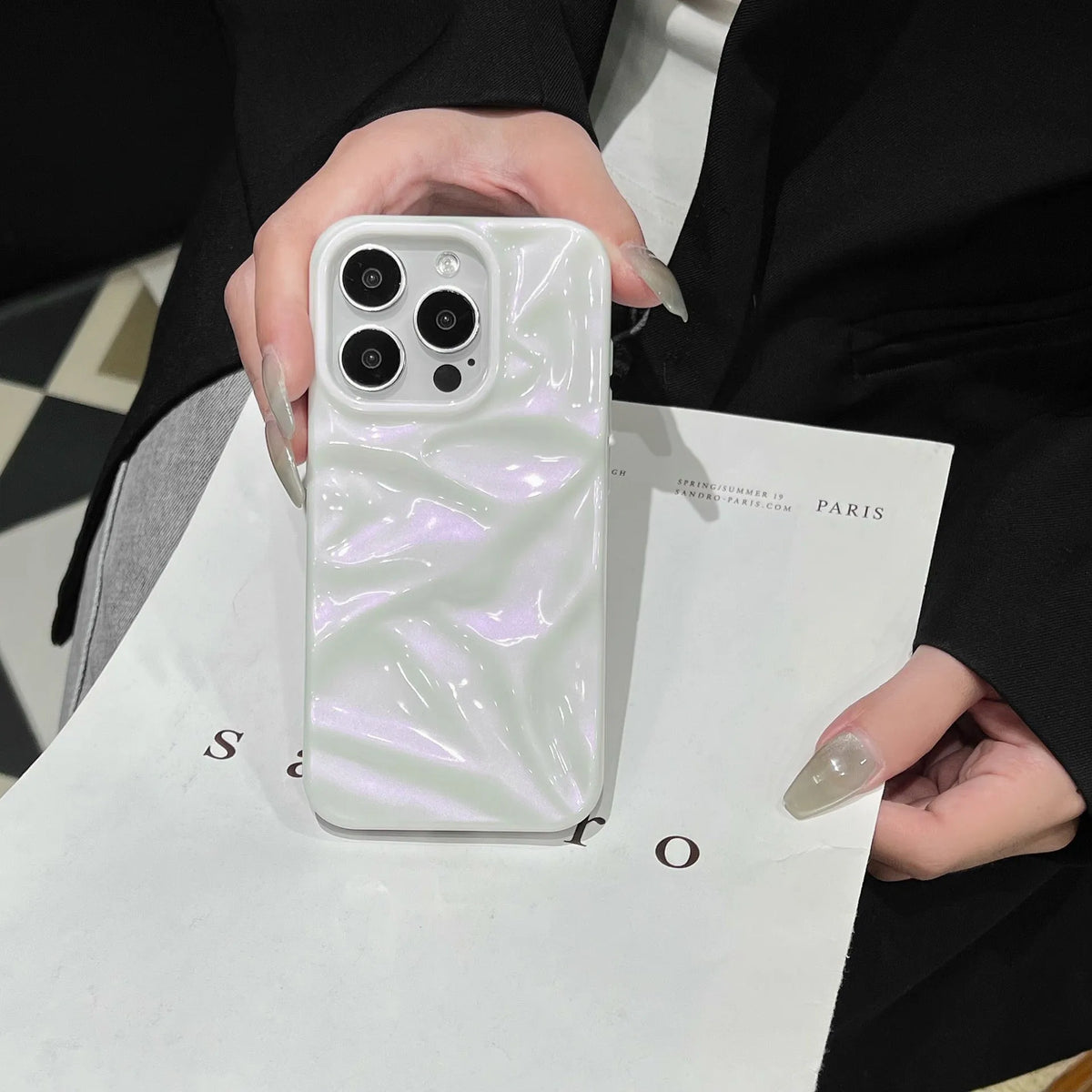 Electroplating three-dimensional pleated phone case in wrinkled pearl white, TPU, for iPhone 11-16 Pro Max