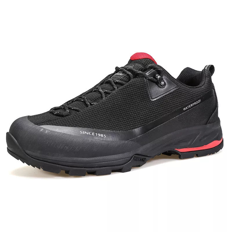 Men's low-top mountain climbing shoes with non-slip rubber sole and breathable leather mesh upper