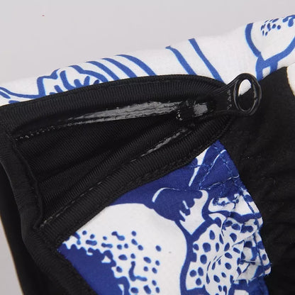 Waterproof three-finger ski gloves in checkered polyester for outdoor winter activities