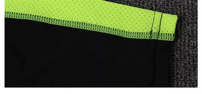 Men's thermal underwear set in black, ideal for winter warmth