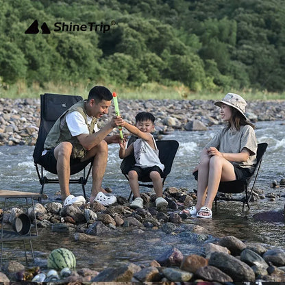 Aluminium alloy folding moon chair in outdoor setting with Oxford cloth seating and foldable frame