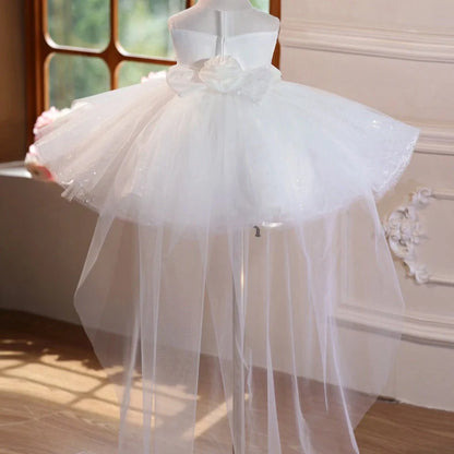 White children's princess wedding dress with sleeveless design and round neck collar