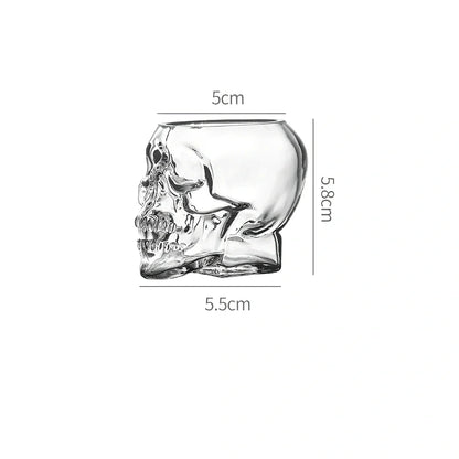 Transparent skull-shaped wine glass with detailed features and 160ml capacity measurement