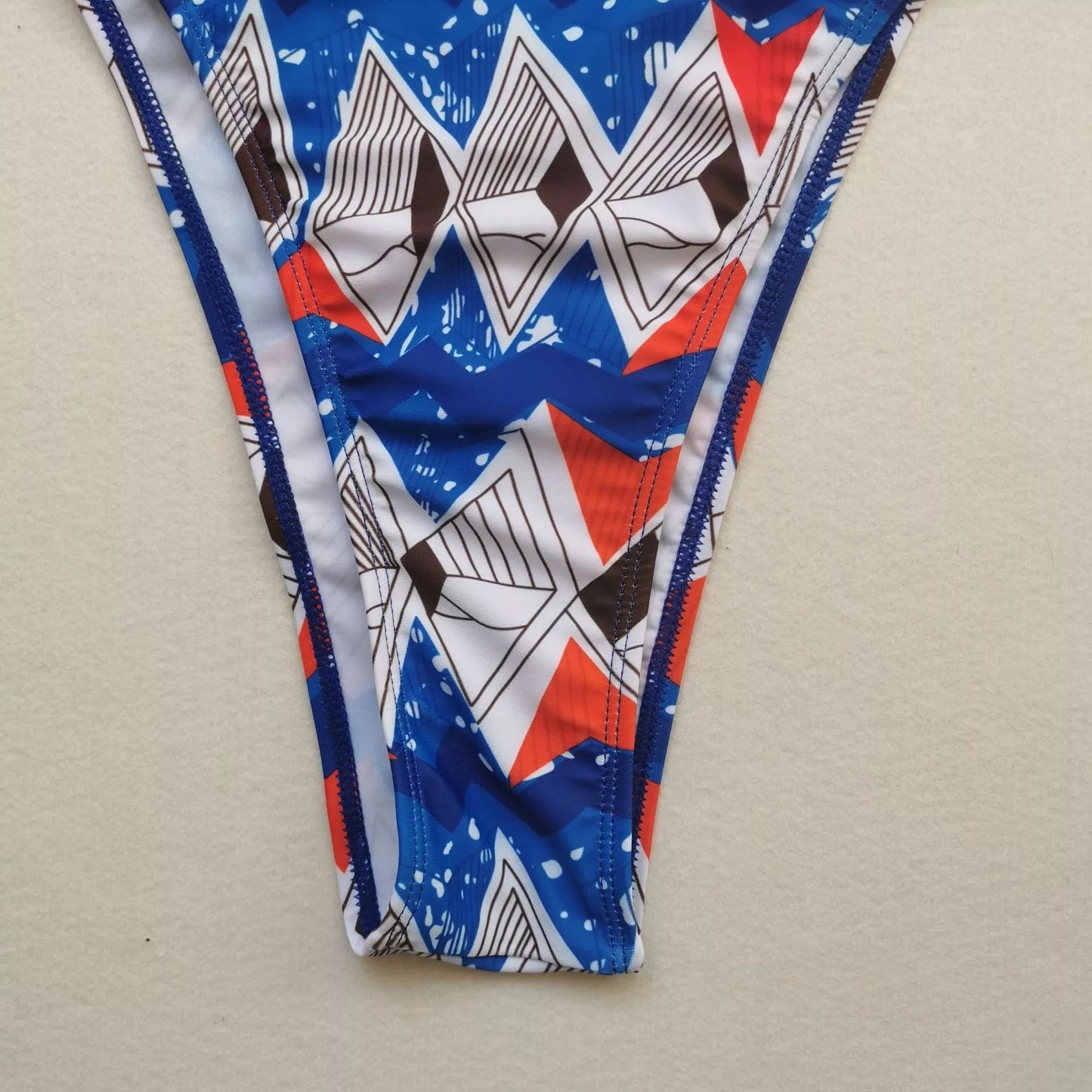 Blouse split swimsuit bikini in blue with chest pad, perfect for swimming