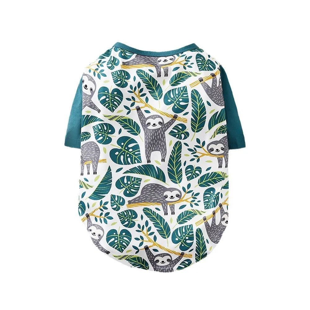 Small dog wearing printed t-shirt with bust measurement 47cm and back length 32cm for dogs 3.50kg-5.00kg