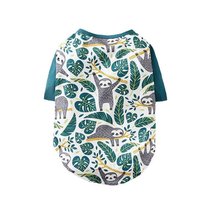 Small dog wearing printed t-shirt with bust measurement 47cm and back length 32cm for dogs 3.50kg-5.00kg