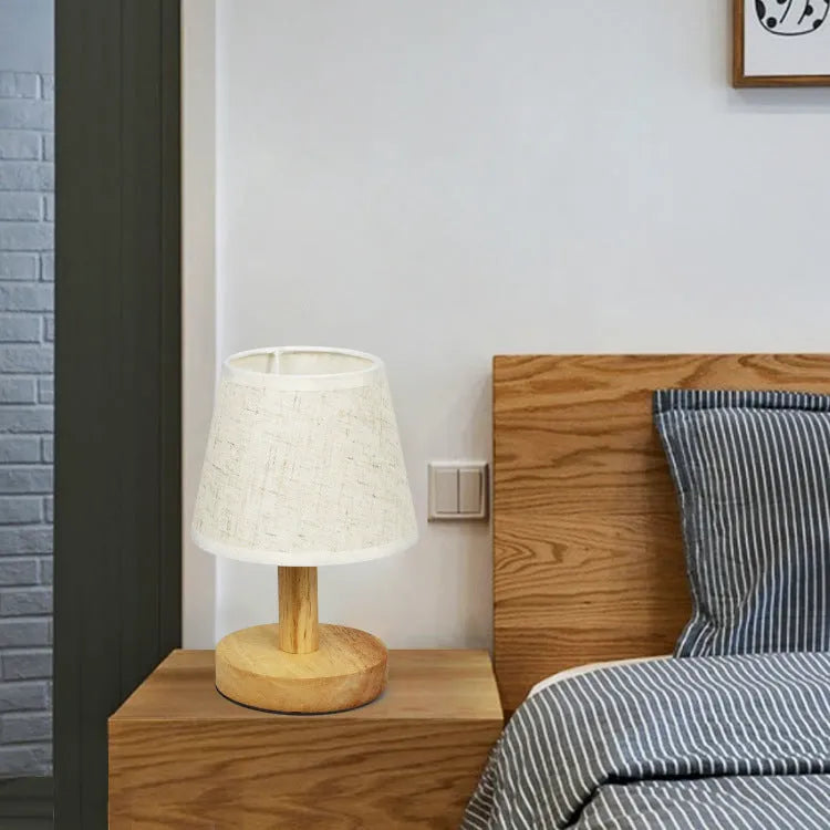 Vintage pleated table lamp with bamboo holder and jute shade, offering three-colour dimming and USB charging for ambient lighting