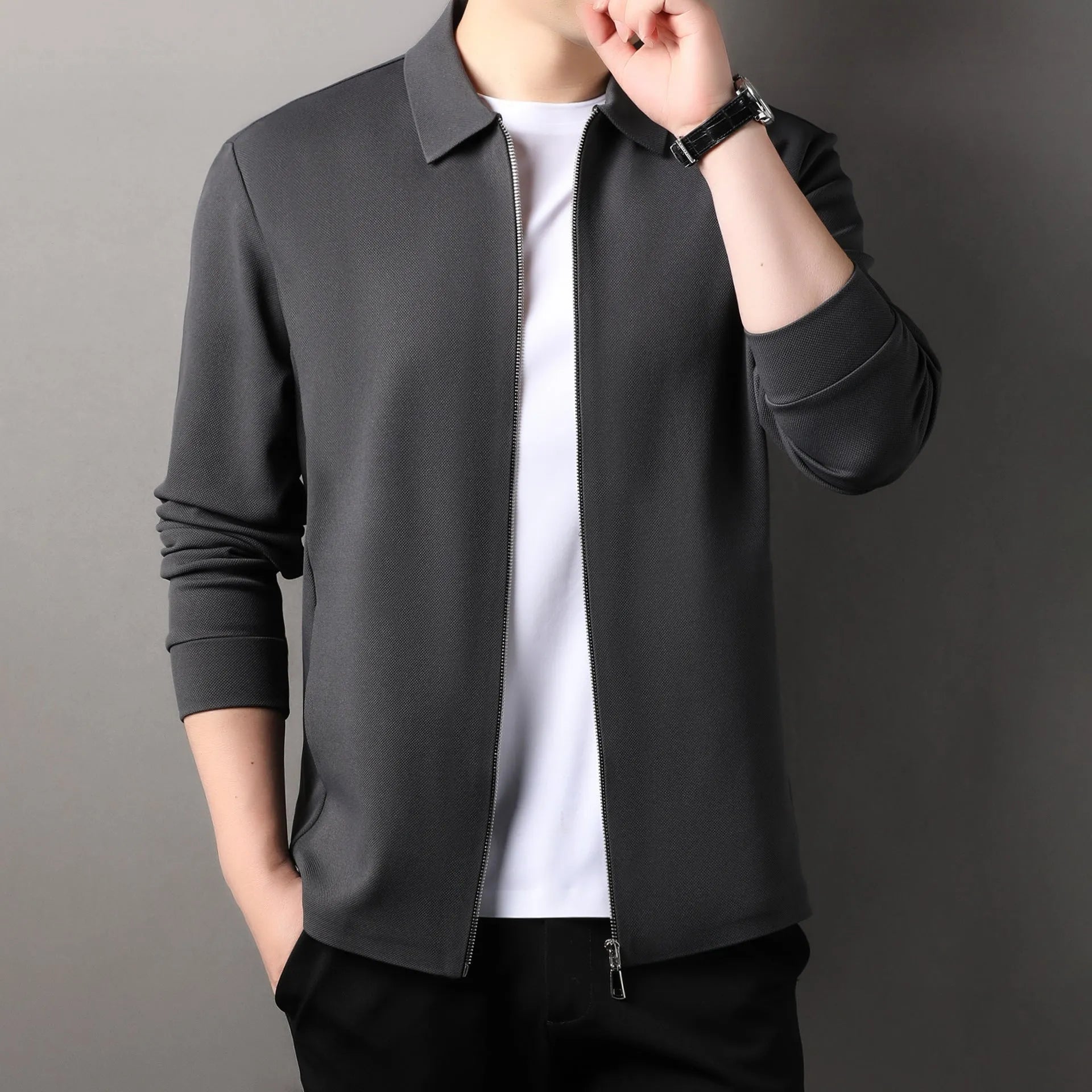 Men's jacket in black, dark grey, or apricot with straight hem and regular sleeves, showing size options from M to 3XL.